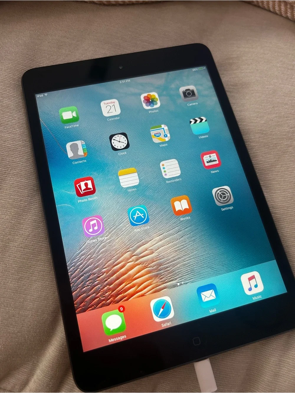 Apple iPad Tablet - Black 1 Generation Mini